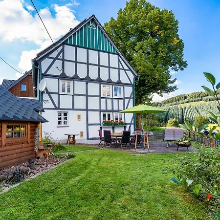 Ortmanns Eulennest Holiday home Finnentrop